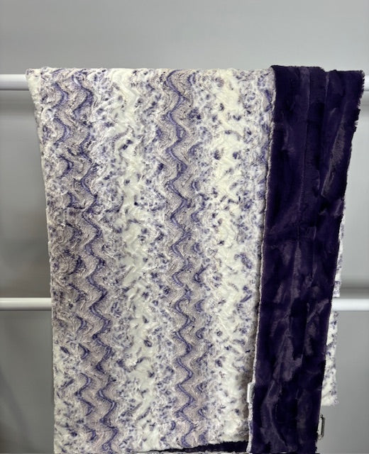 Adult RTS Standard/Standard Viola Snowy Owl on Viola Glacier