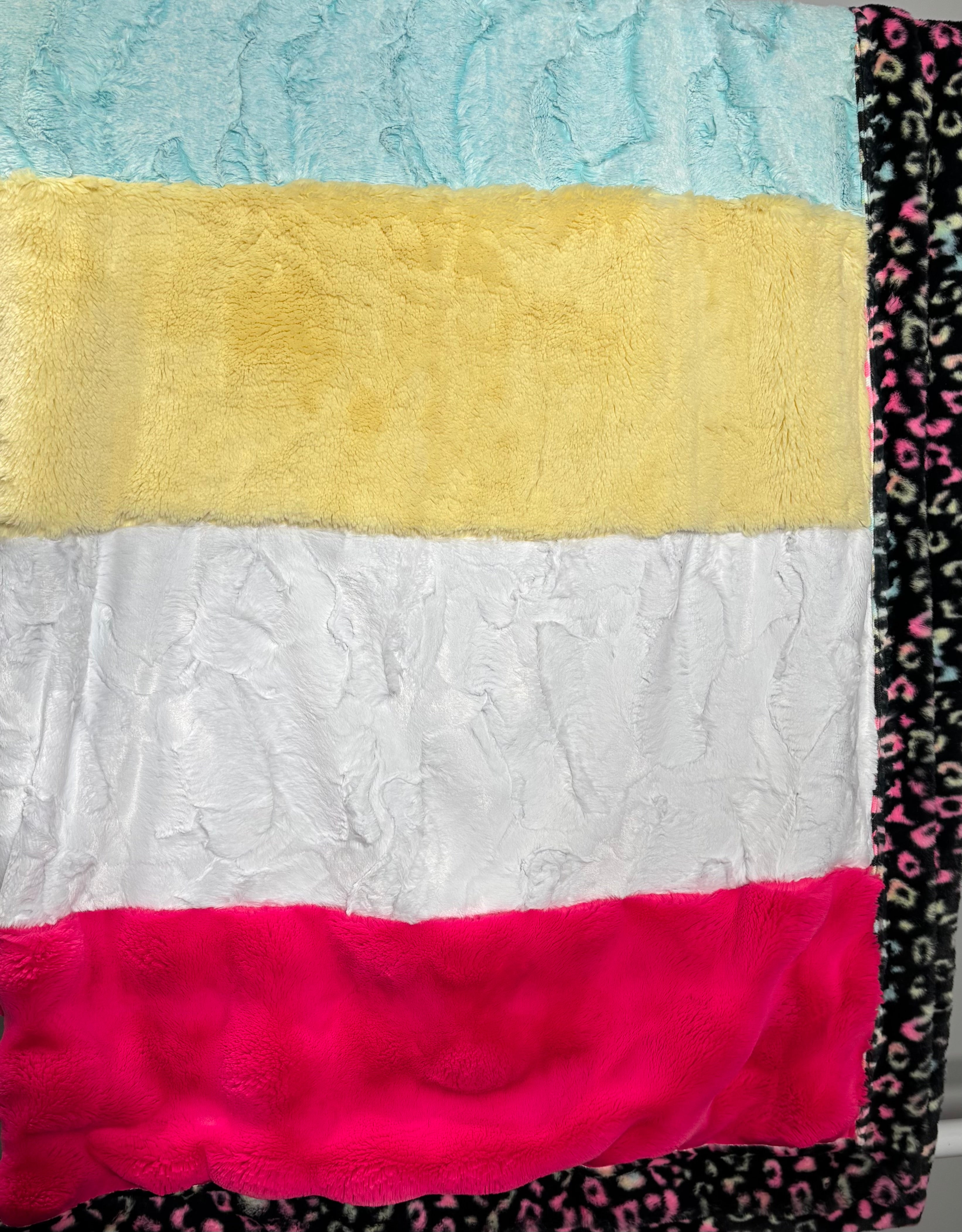Adult Strip 56x72