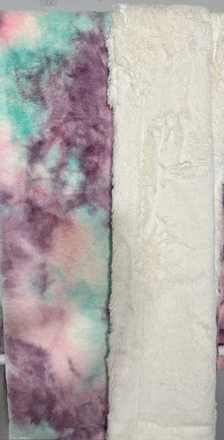 RTS XL 56x90 Tie dye mermaid whispy on natural bunny