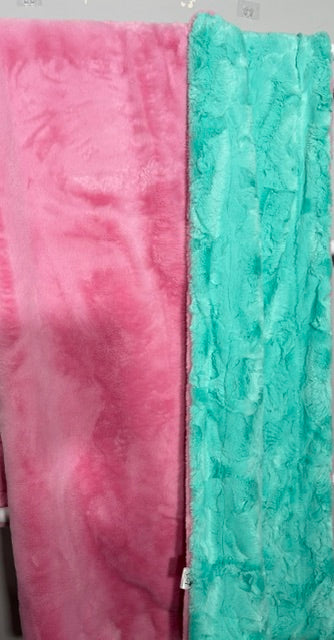 RTS XL 56x90 Hot pink encore on aruba hide
